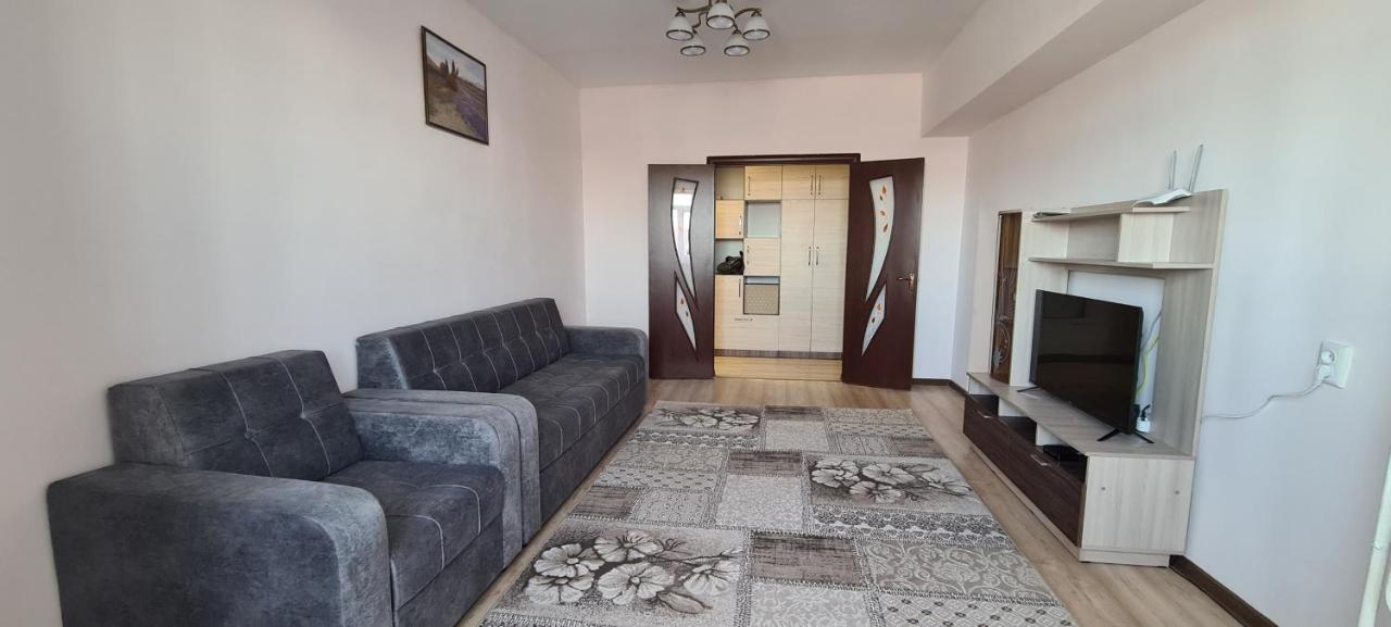 Flat In Central Biškek Exteriér fotografie